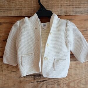 GAP Baby Girl Unicorn Hood Sweater Size 3-6 Months